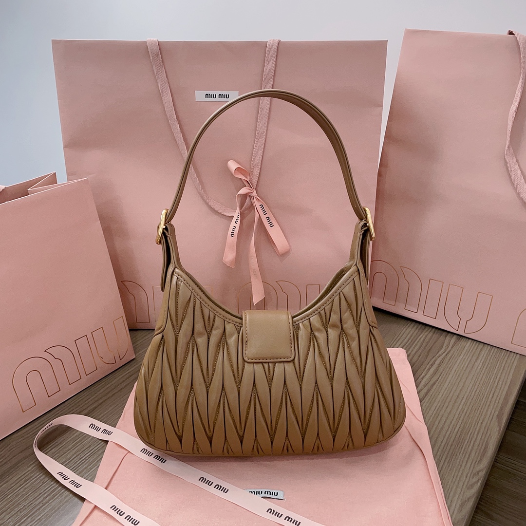 M*um*u hobo bag-29*15*4cm