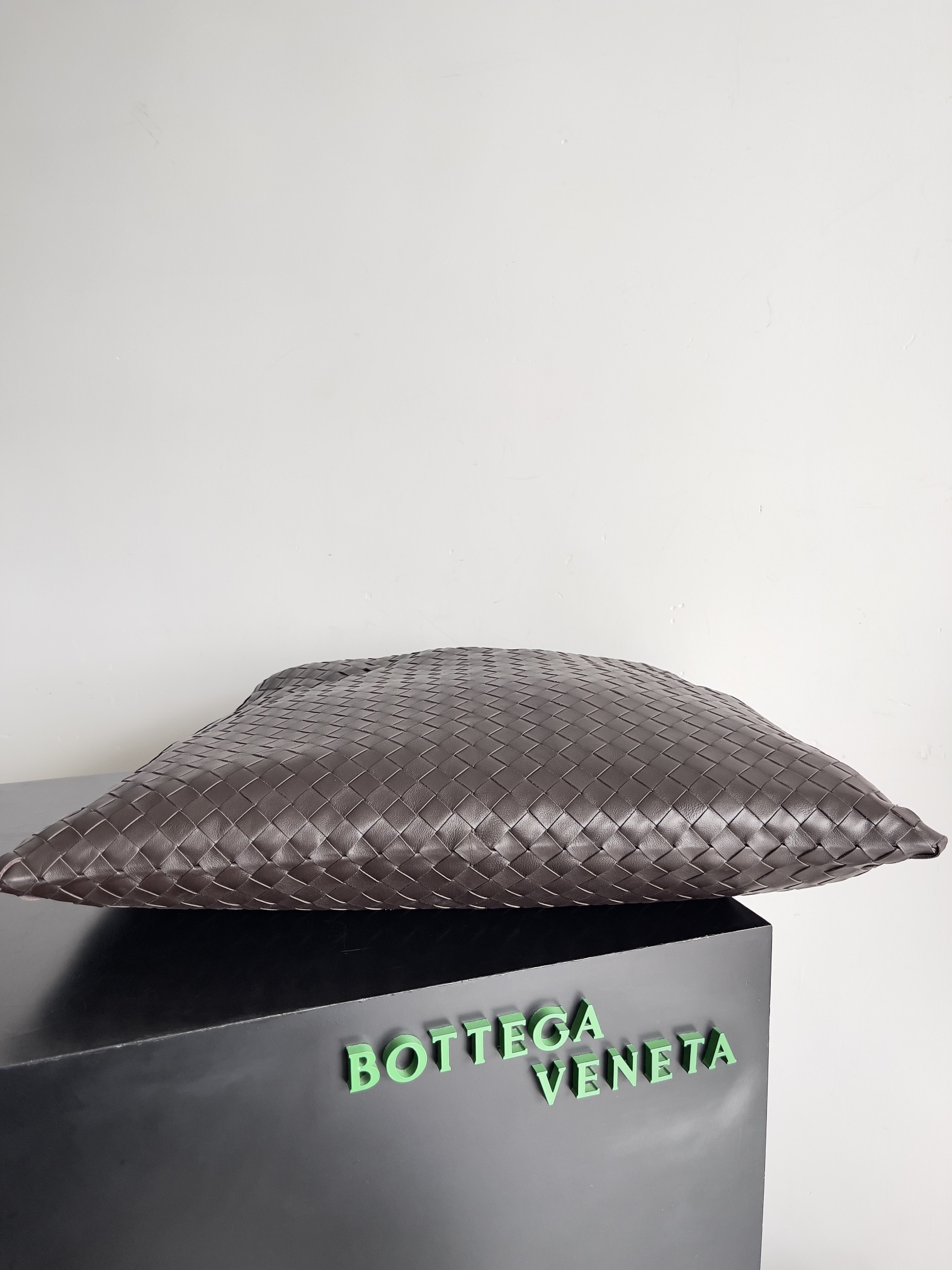 b0tte*a Ven*ta hop bag-53*24*13cm