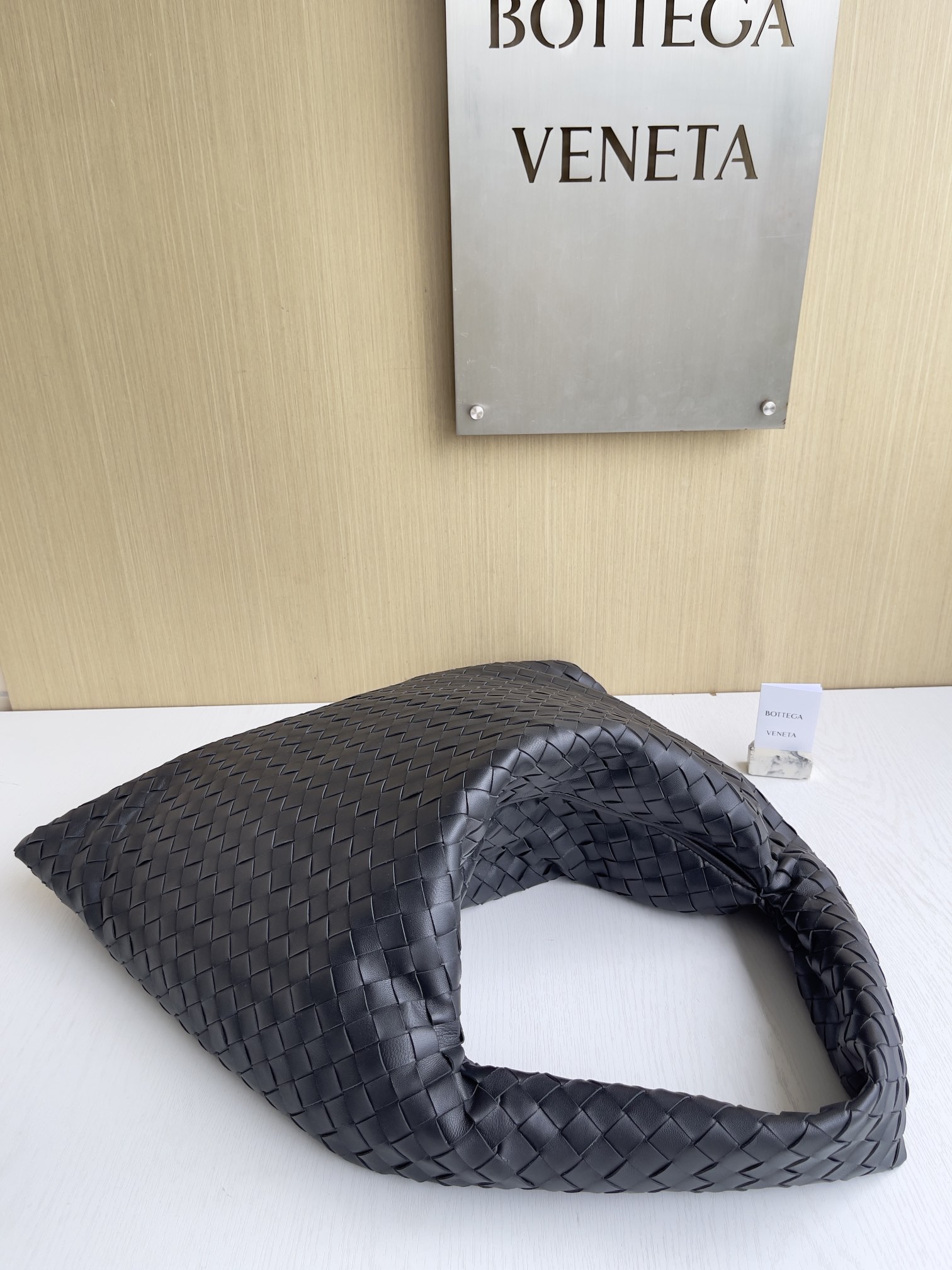b0tte*a Ven*ta hop bag-53*24*13cm