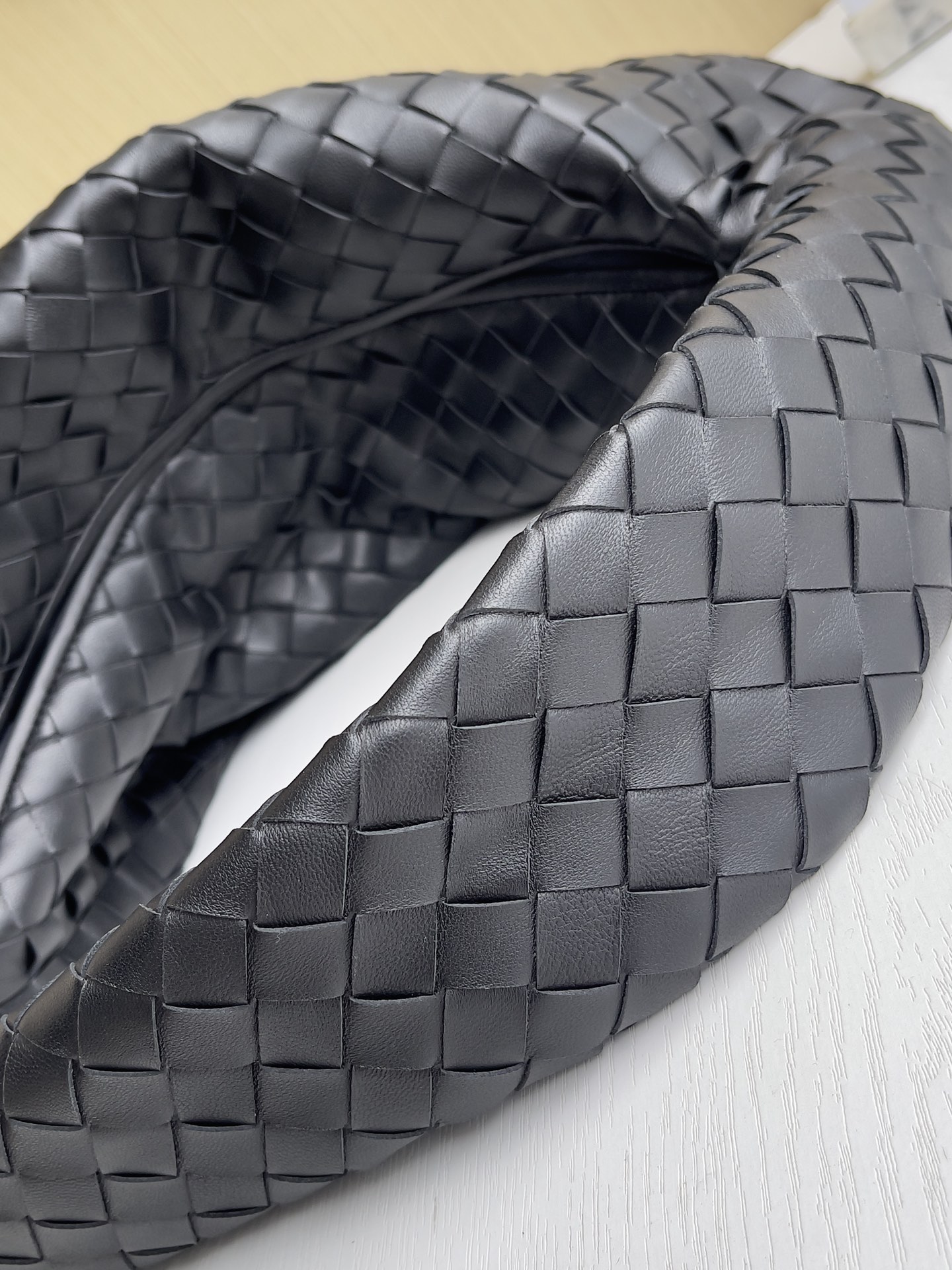 b0tte*a Ven*ta hop bag-53*24*13cm