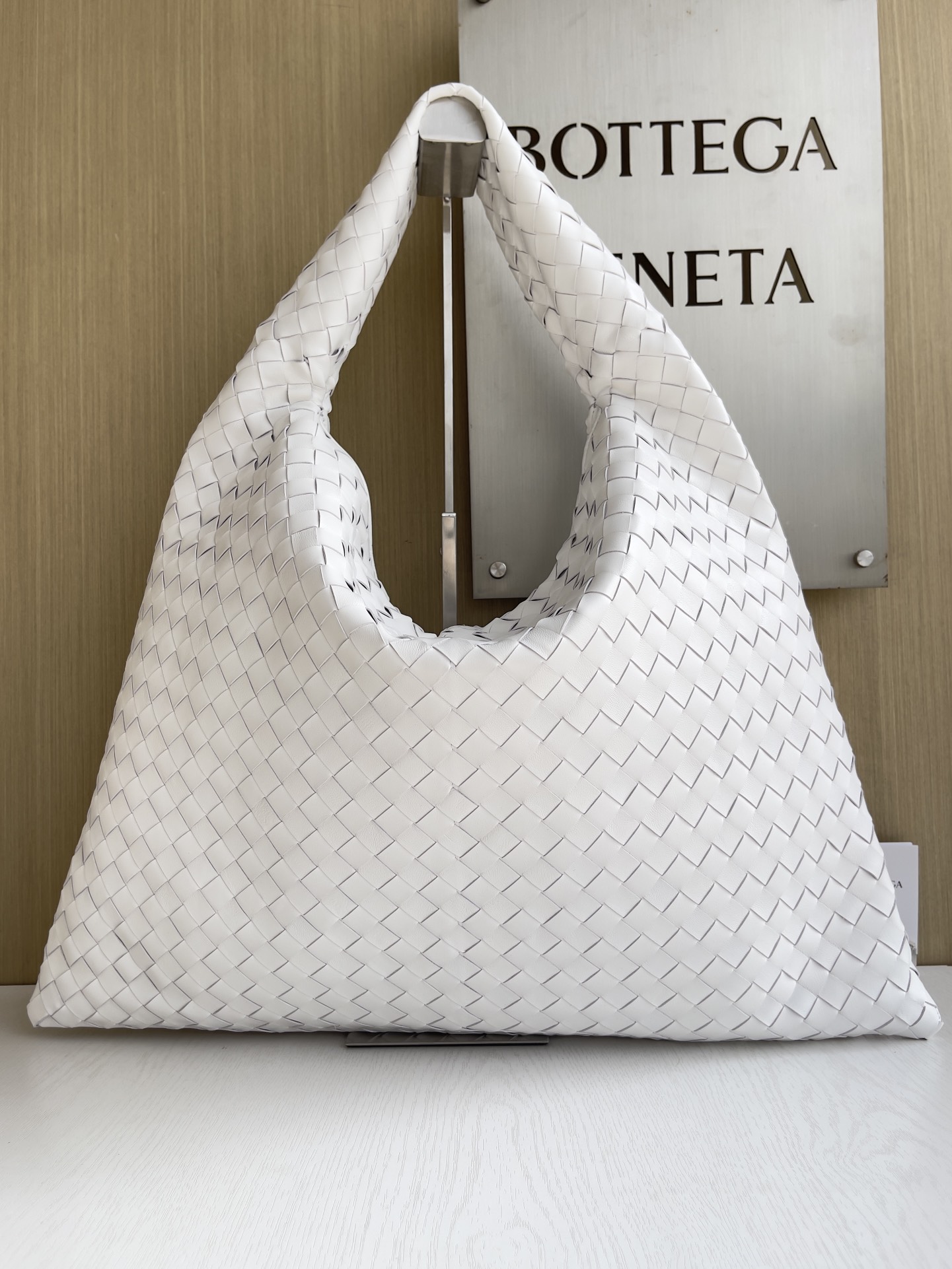 b0tte*a Ven*ta hop bag-53*24*13cm