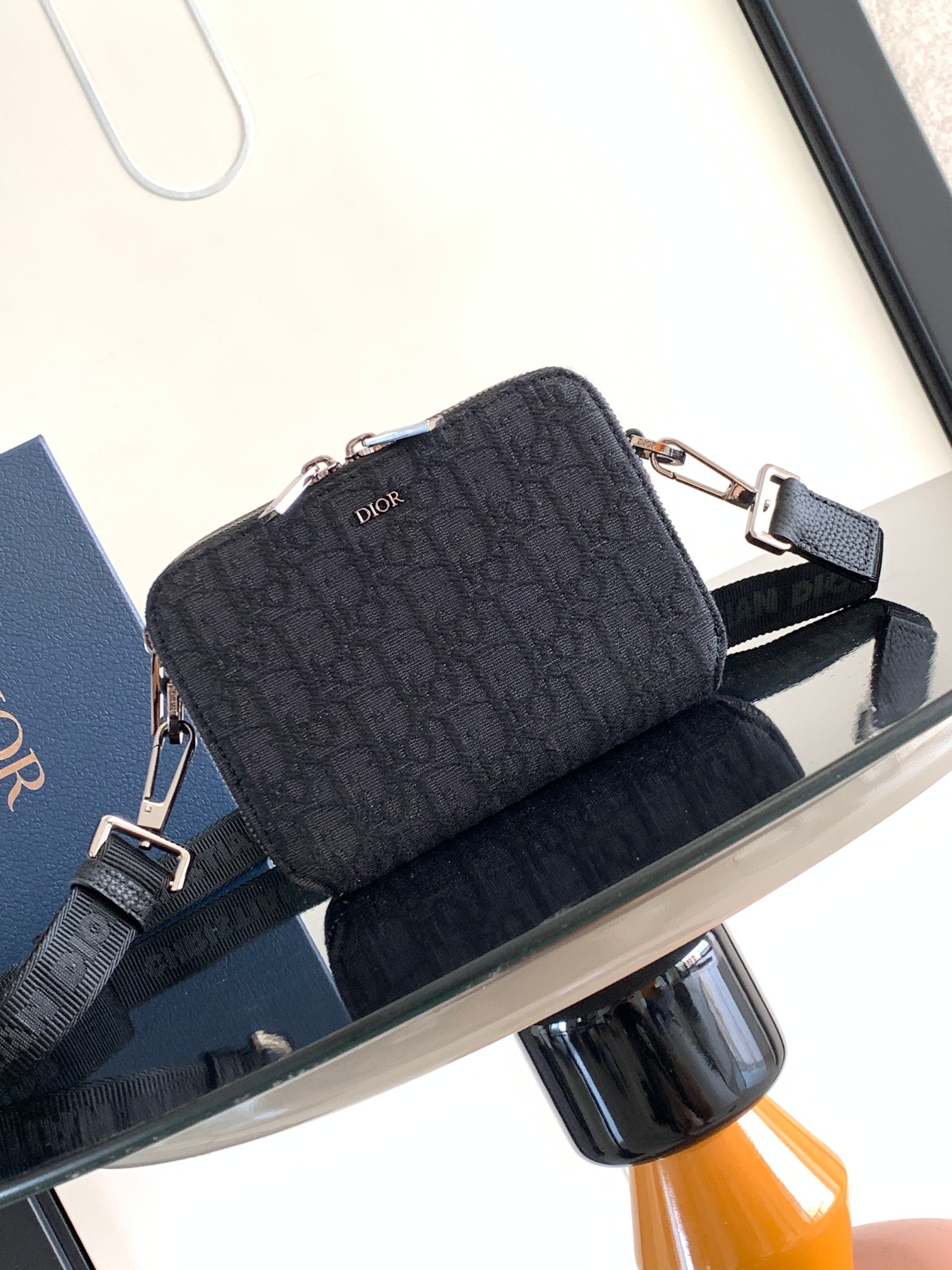 D*or essentials bag-17*12.5cm