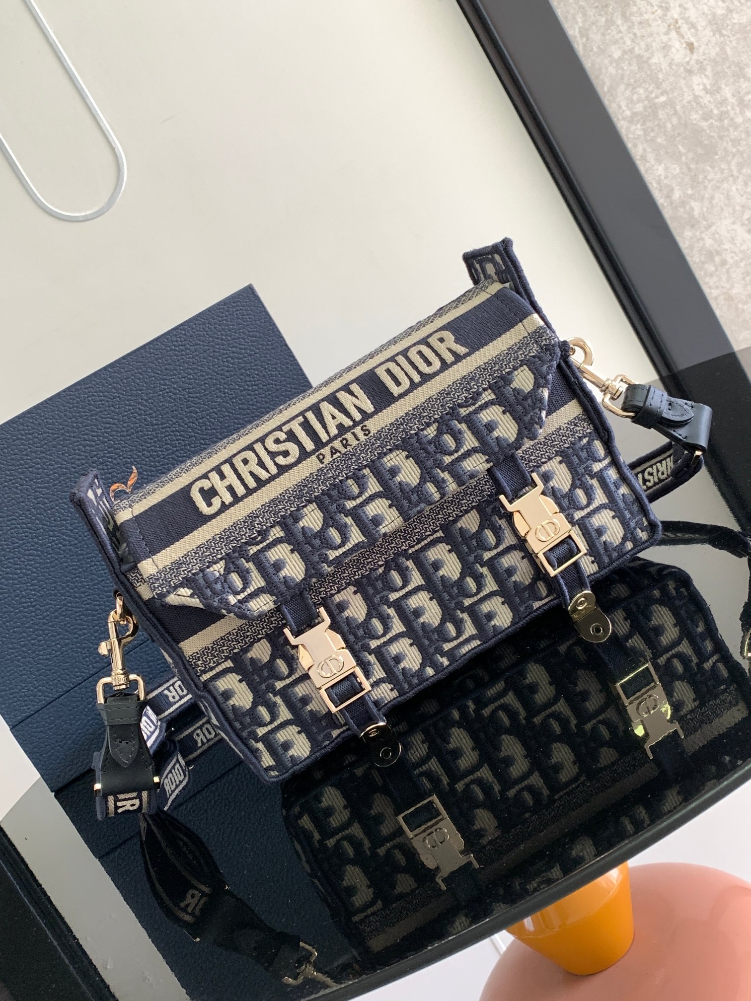 D*or oblique messenger bag-23×15×8cm