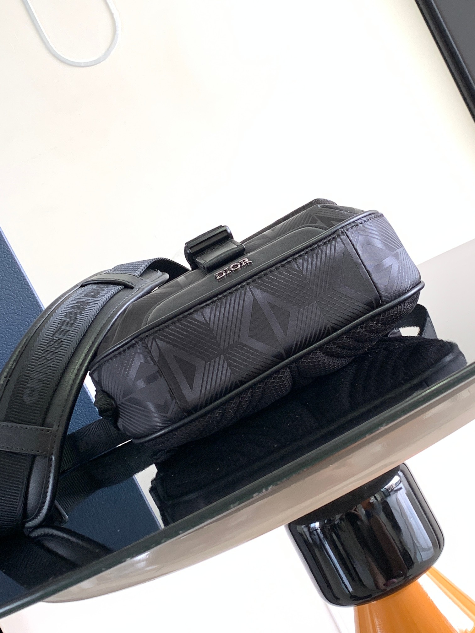 D*or explorer crossbody bag-20 x 15 x 5cm