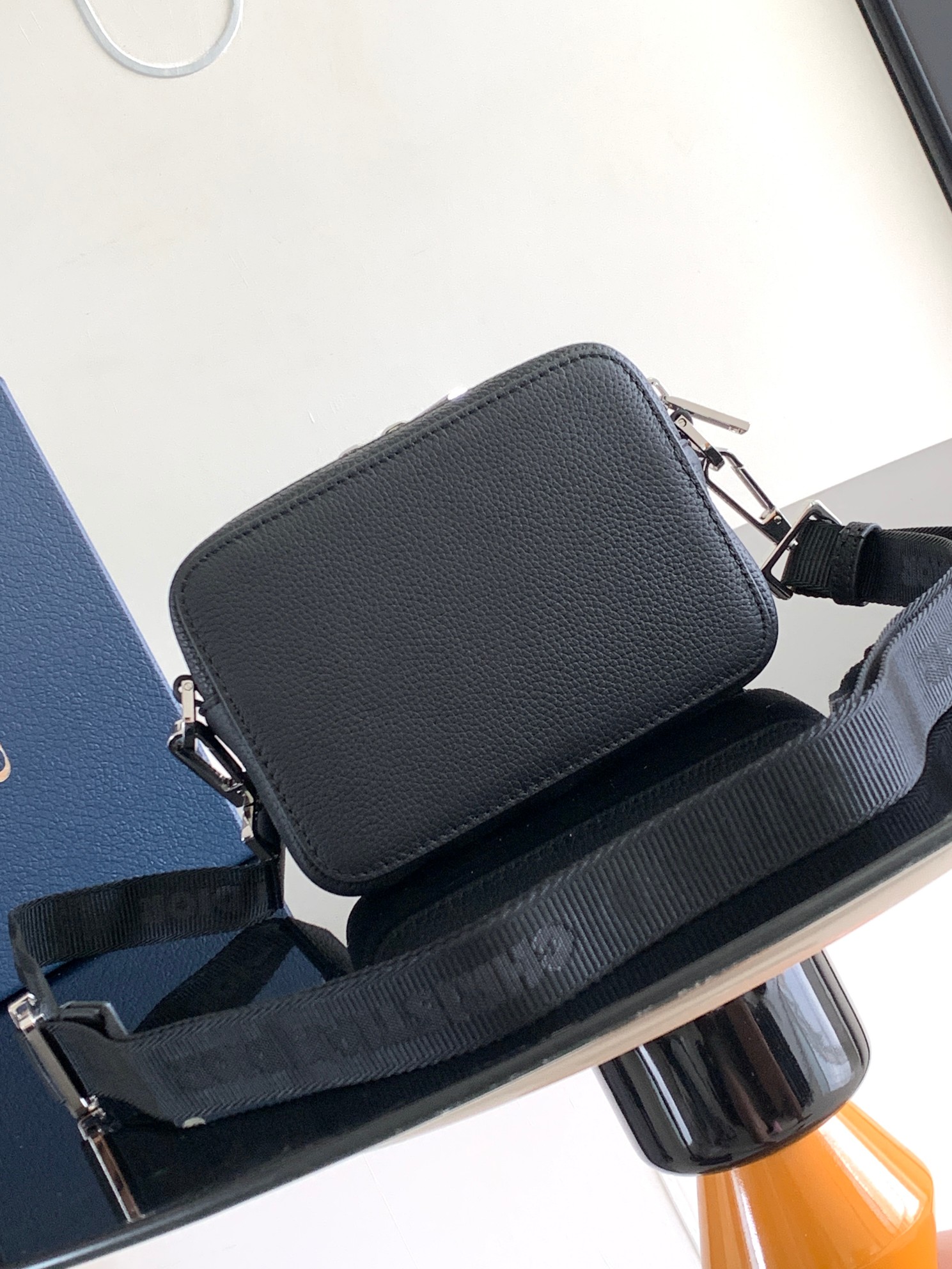 D*or oblique handlebag-17 x 12.5 x 55cm