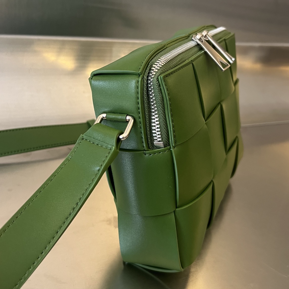 b0tte*a Ven*ta camera bag-20x15x5cm