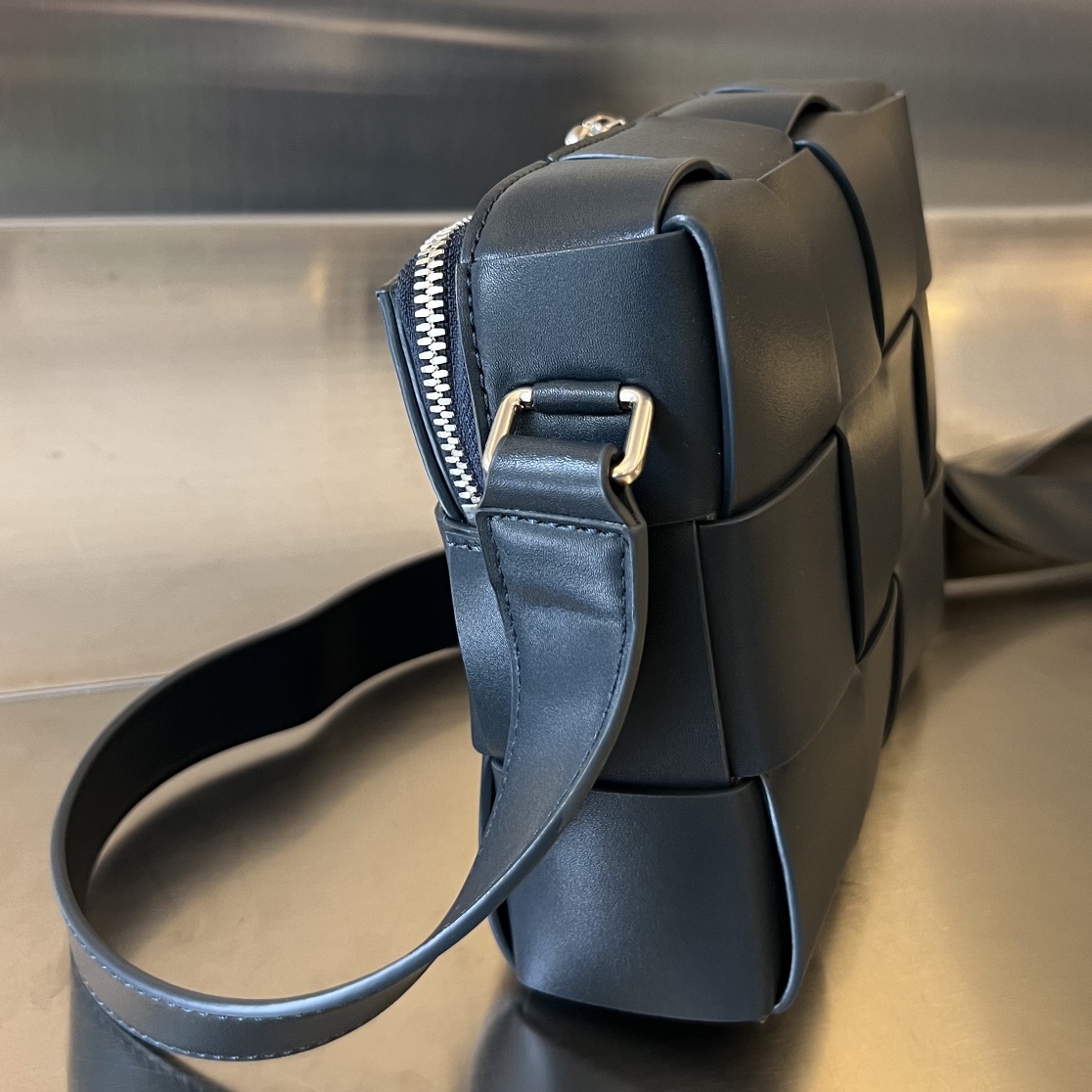b0tte*a Ven*ta camera bag-20x15x5cm