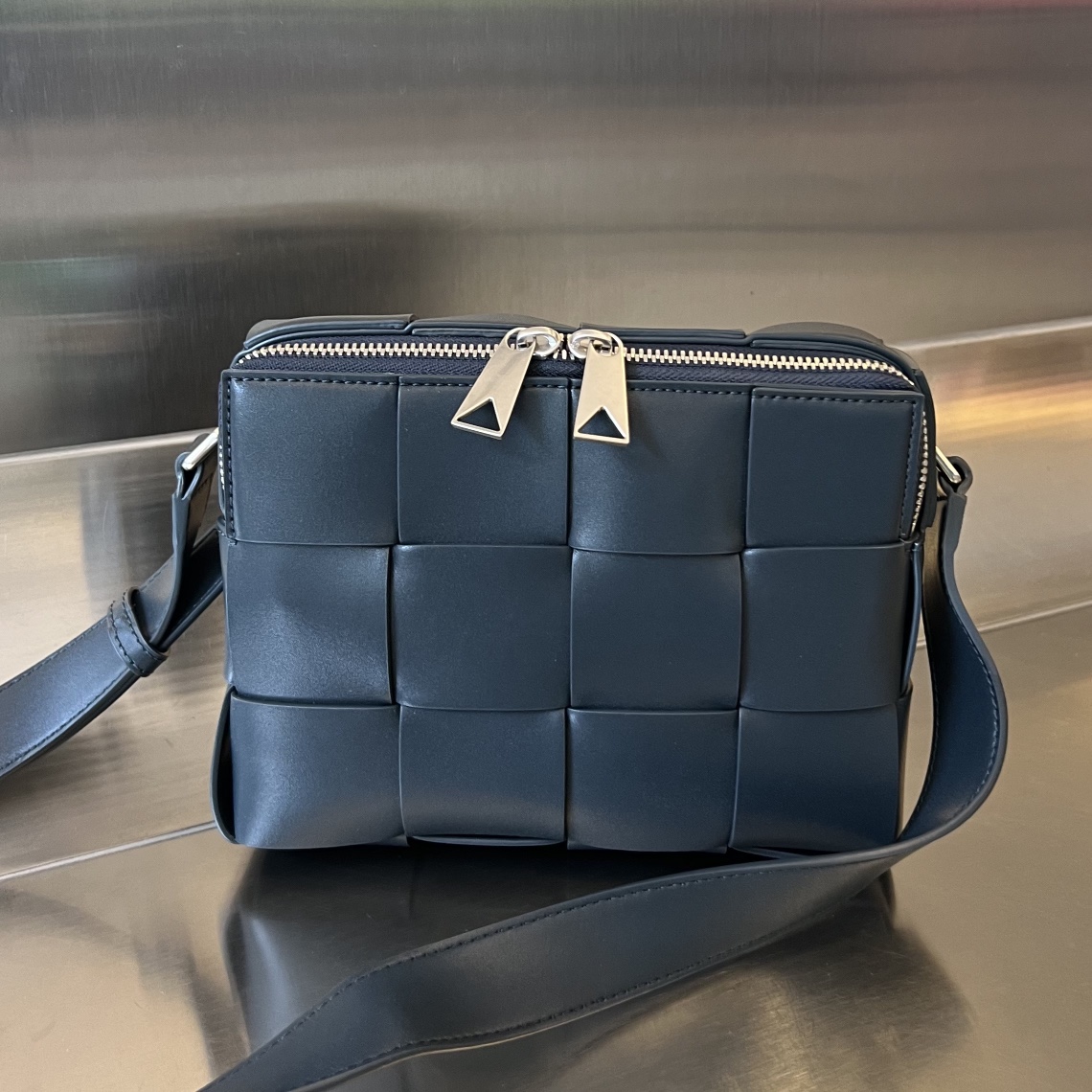 b0tte*a Ven*ta camera bag-20x15x5cm