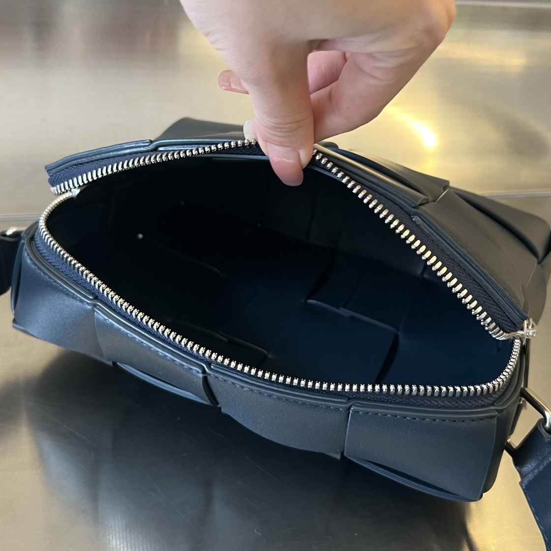 b0tte*a Ven*ta camera bag-20x15x5cm
