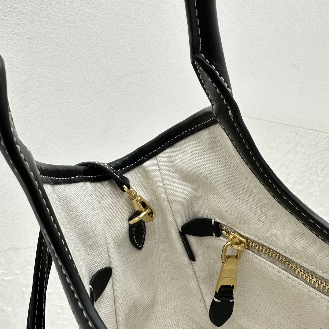 M*um*u hobo bag-22*11*14cm