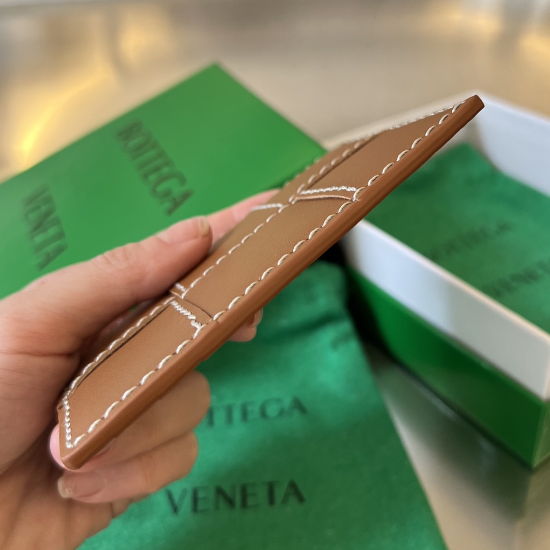 b0tte*a Ven*ta wallet-11*7.5cm