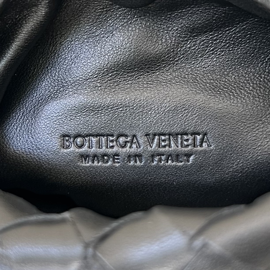 b0tte*a Ven*ta mini hop bag-25.5x14.5x11cm