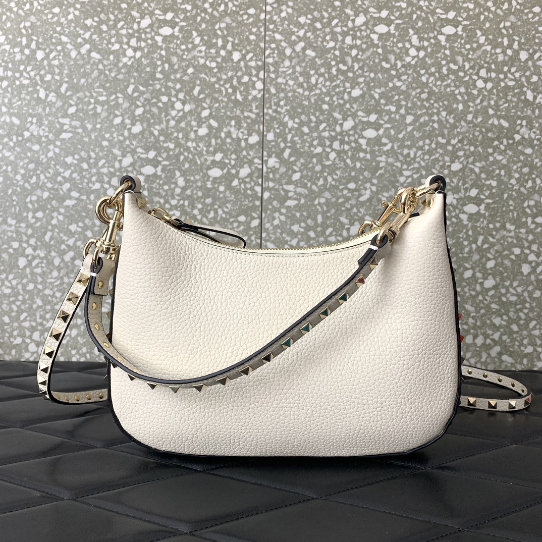 Va1e*ntin0 garavani rockstud hobo bag-6✖️4✖️16cm