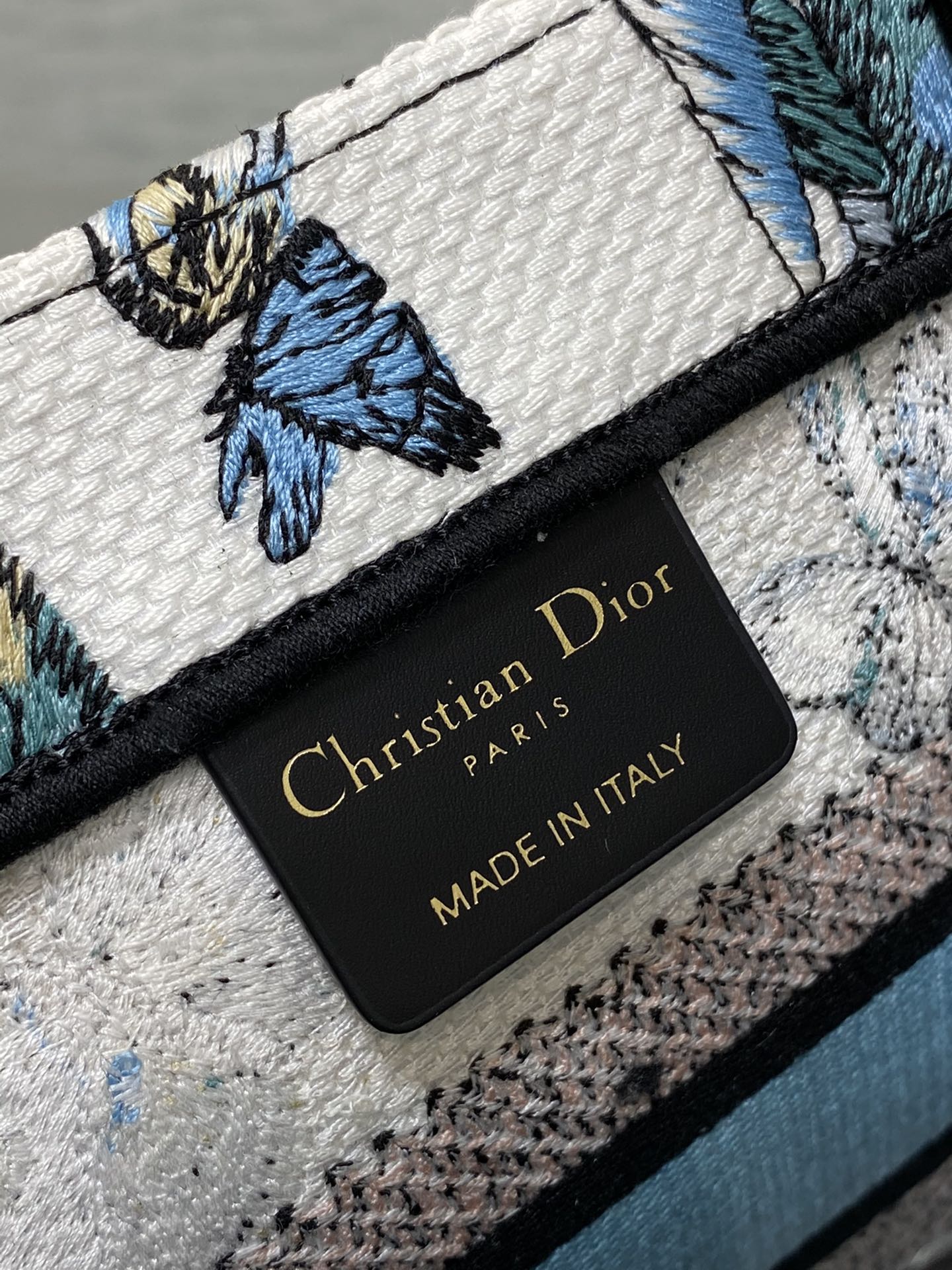 D*or small book tote-26*8*22cm