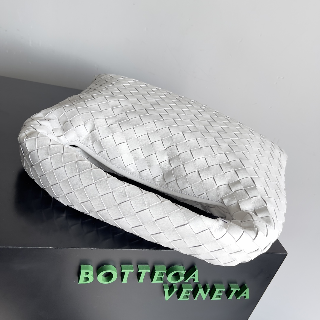 b0tte*a Ven*ta hop bag-41*20*8cm