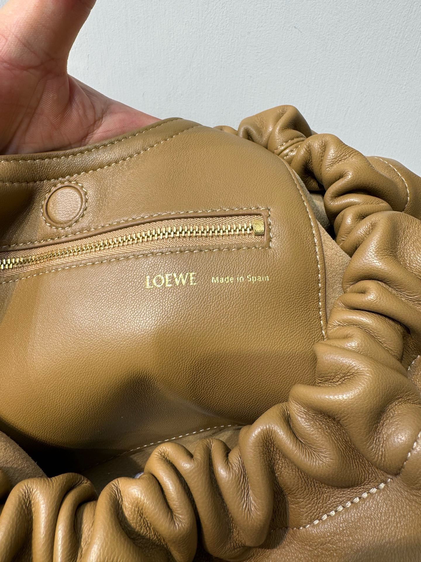 L0ew* squeeze bag-34*33*13.5cm