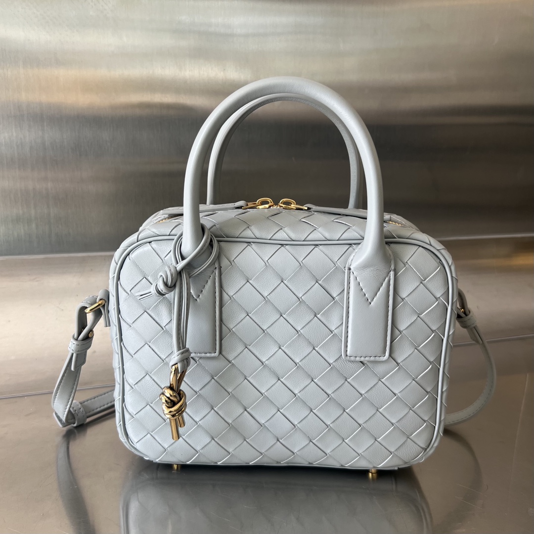 b0tte*a Ven*ta getaway bag-23.5x17.5x9cm