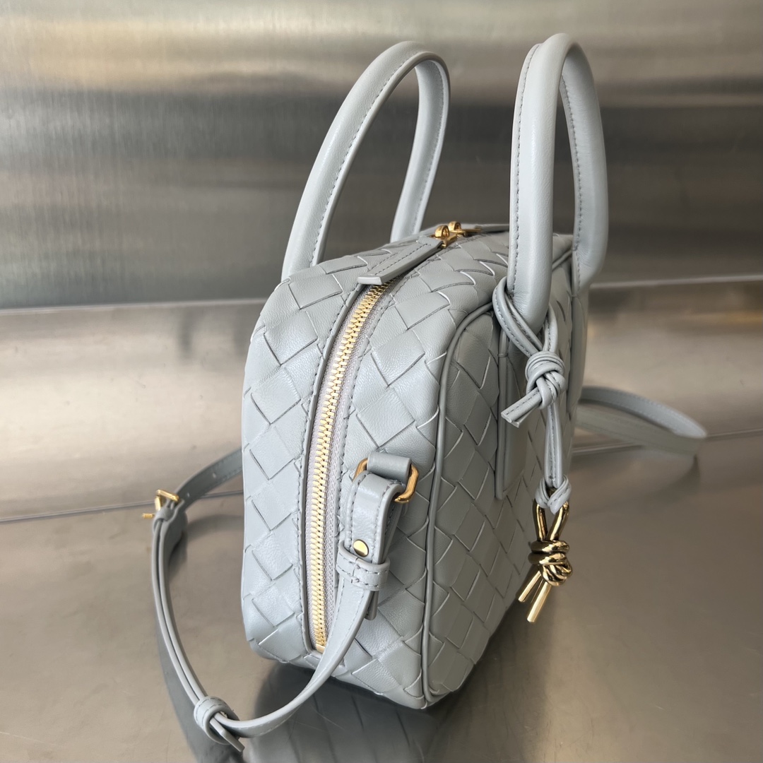 b0tte*a Ven*ta getaway bag-23.5x17.5x9cm