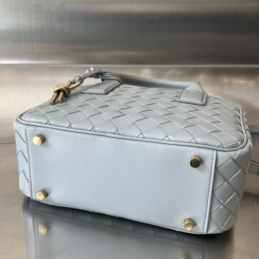 b0tte*a Ven*ta getaway bag-23.5x17.5x9cm
