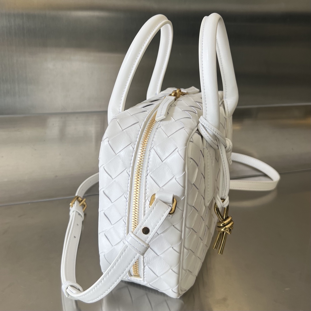 b0tte*a Ven*ta getaway bag-23.5x17.5x9cm