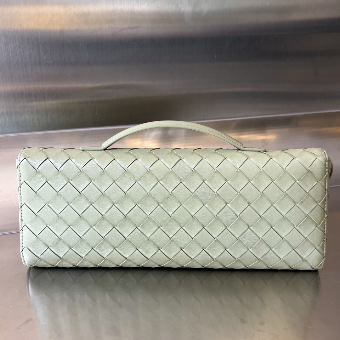 b0tte*a Ven*ta clutch-31x13x3 cm