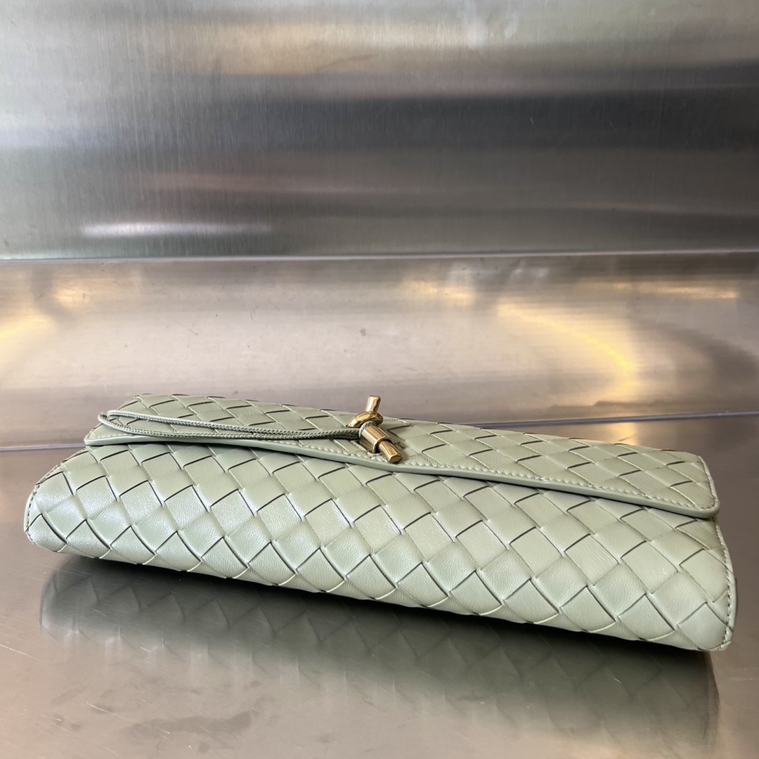 b0tte*a Ven*ta clutch-31x13x3 cm