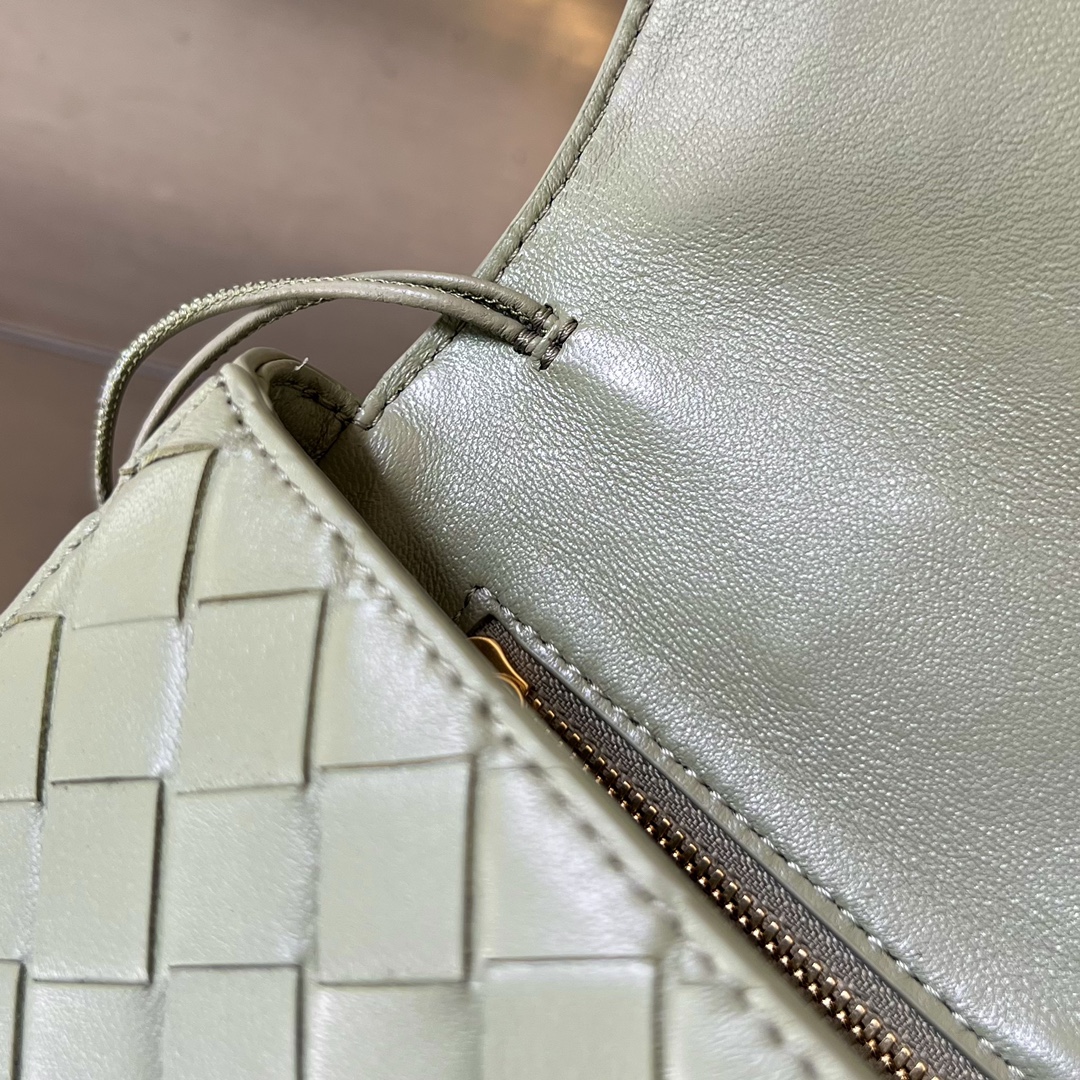 b0tte*a Ven*ta clutch-31x13x3 cm