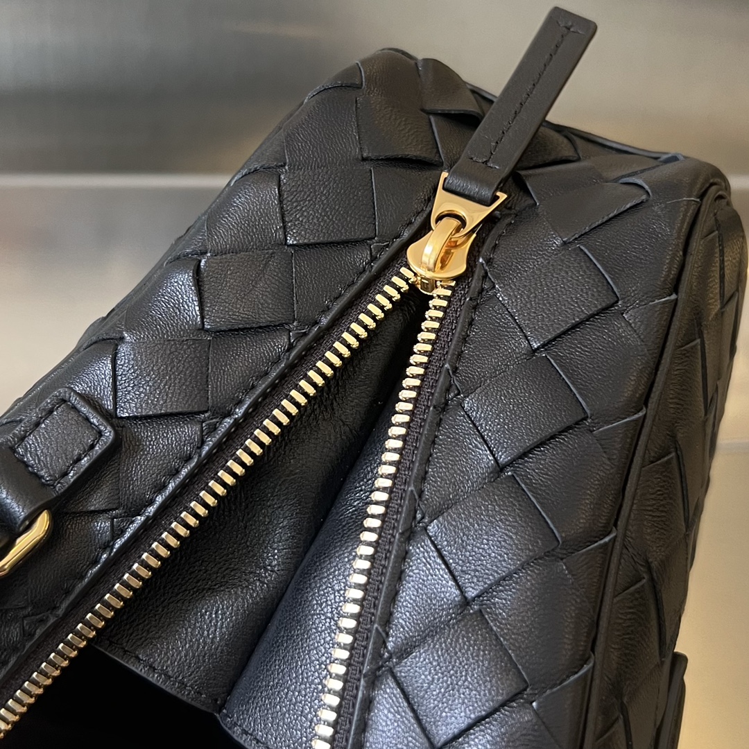 b0tte*a Ven*ta getaway bag-23.5x17.5x9cm