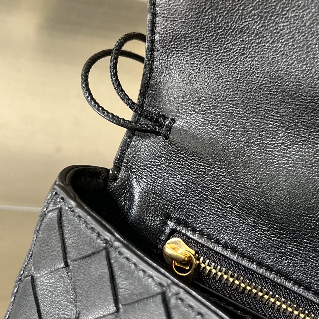 b0tte*a Ven*ta clutch-31x13x3 cm