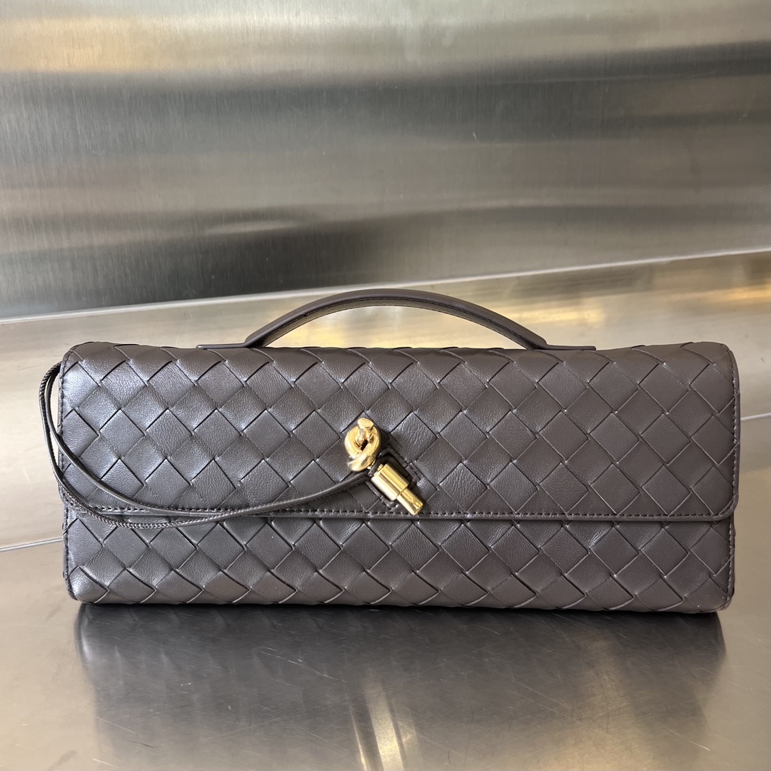 b0tte*a Ven*ta clutch-31x13x3 cm