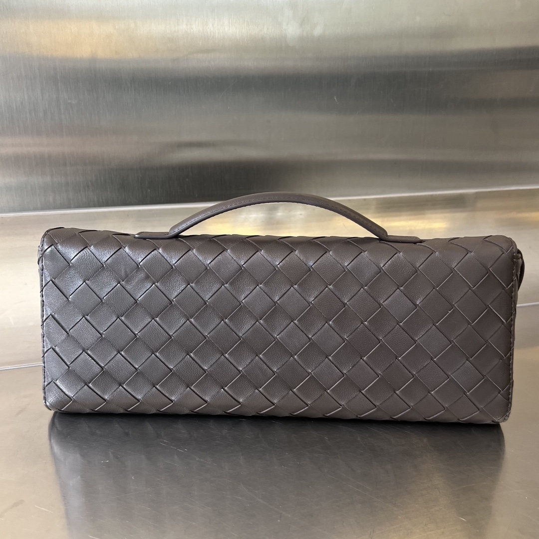 b0tte*a Ven*ta clutch-31x13x3 cm