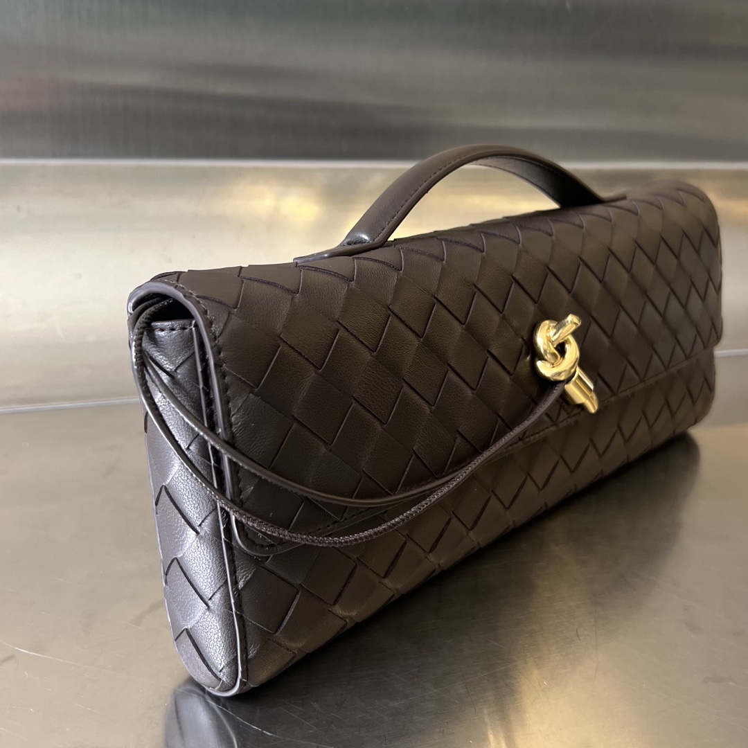 b0tte*a Ven*ta clutch-31x13x3 cm