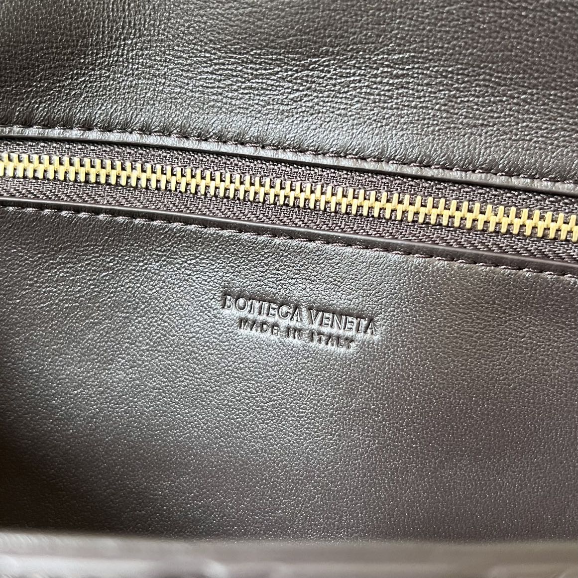 b0tte*a Ven*ta clutch-31x13x3 cm