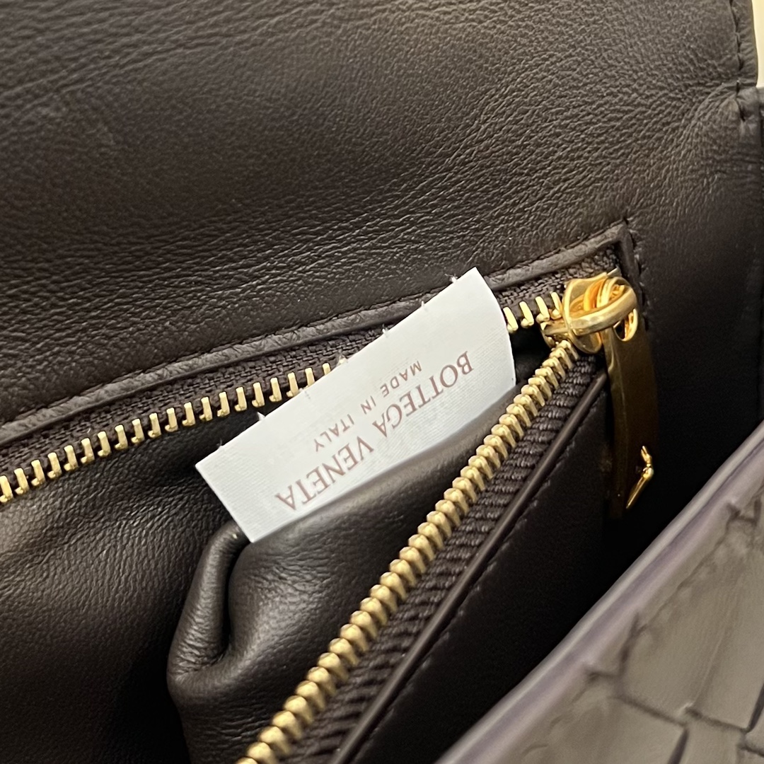 b0tte*a Ven*ta clutch-31x13x3 cm