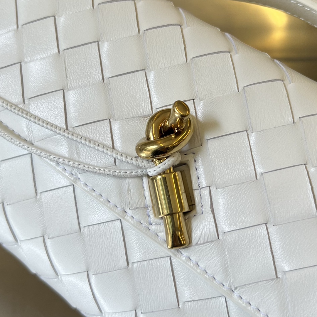 b0tte*a Ven*ta clutch-31x13x3 cm