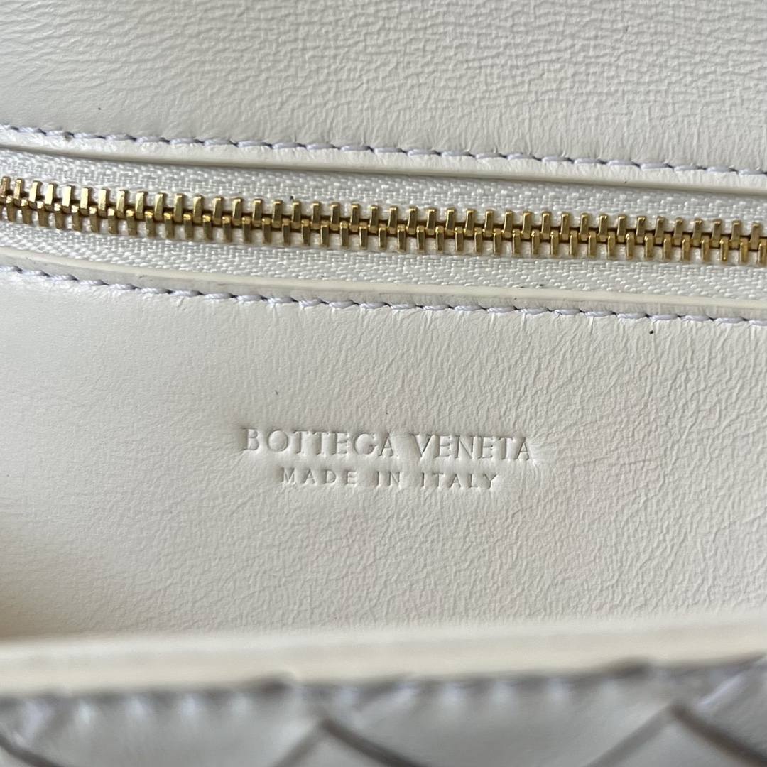 b0tte*a Ven*ta clutch-31x13x3 cm