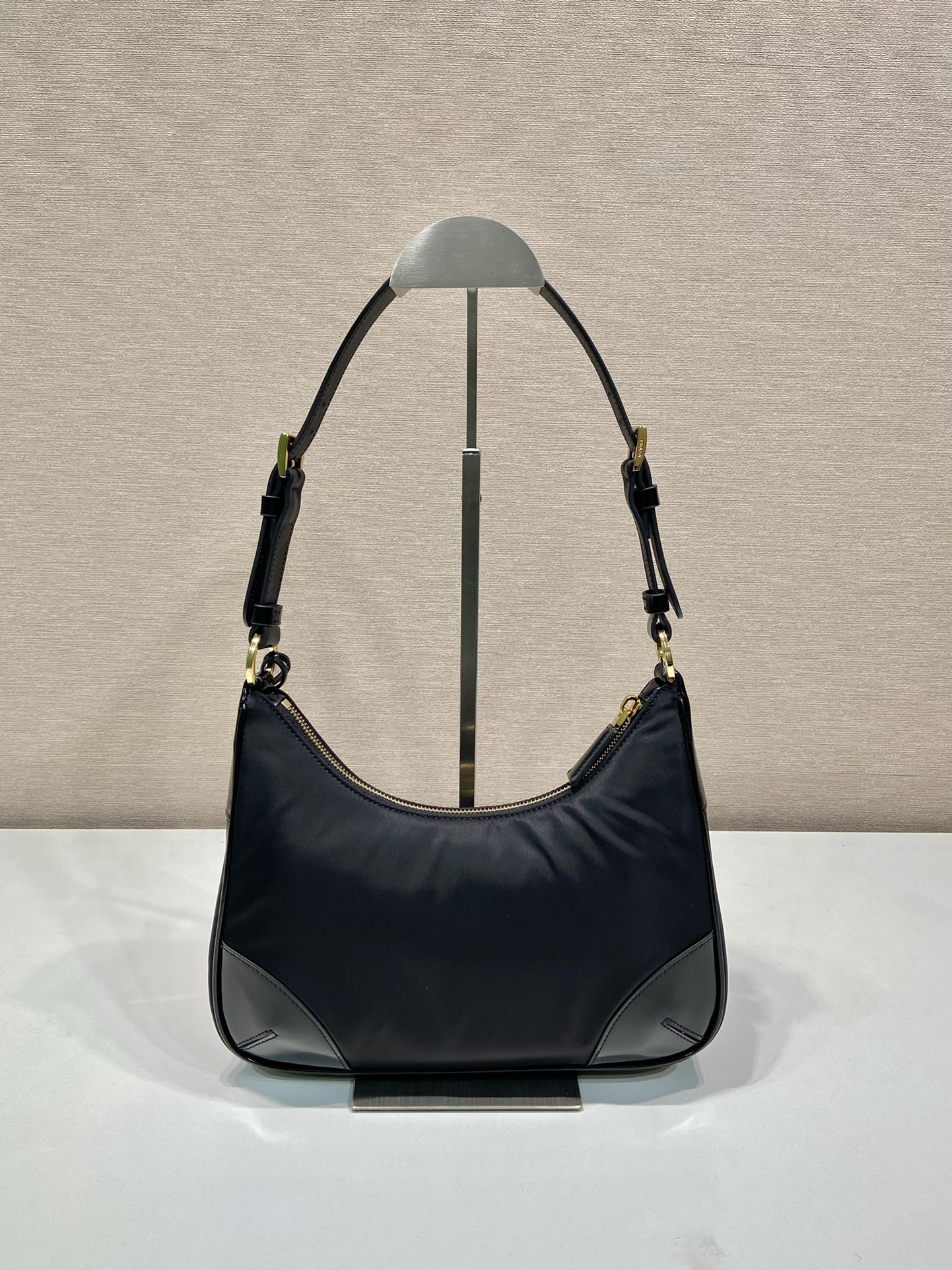Pra*a nylon&patent 1bh206 bag-27*20*6.5cm