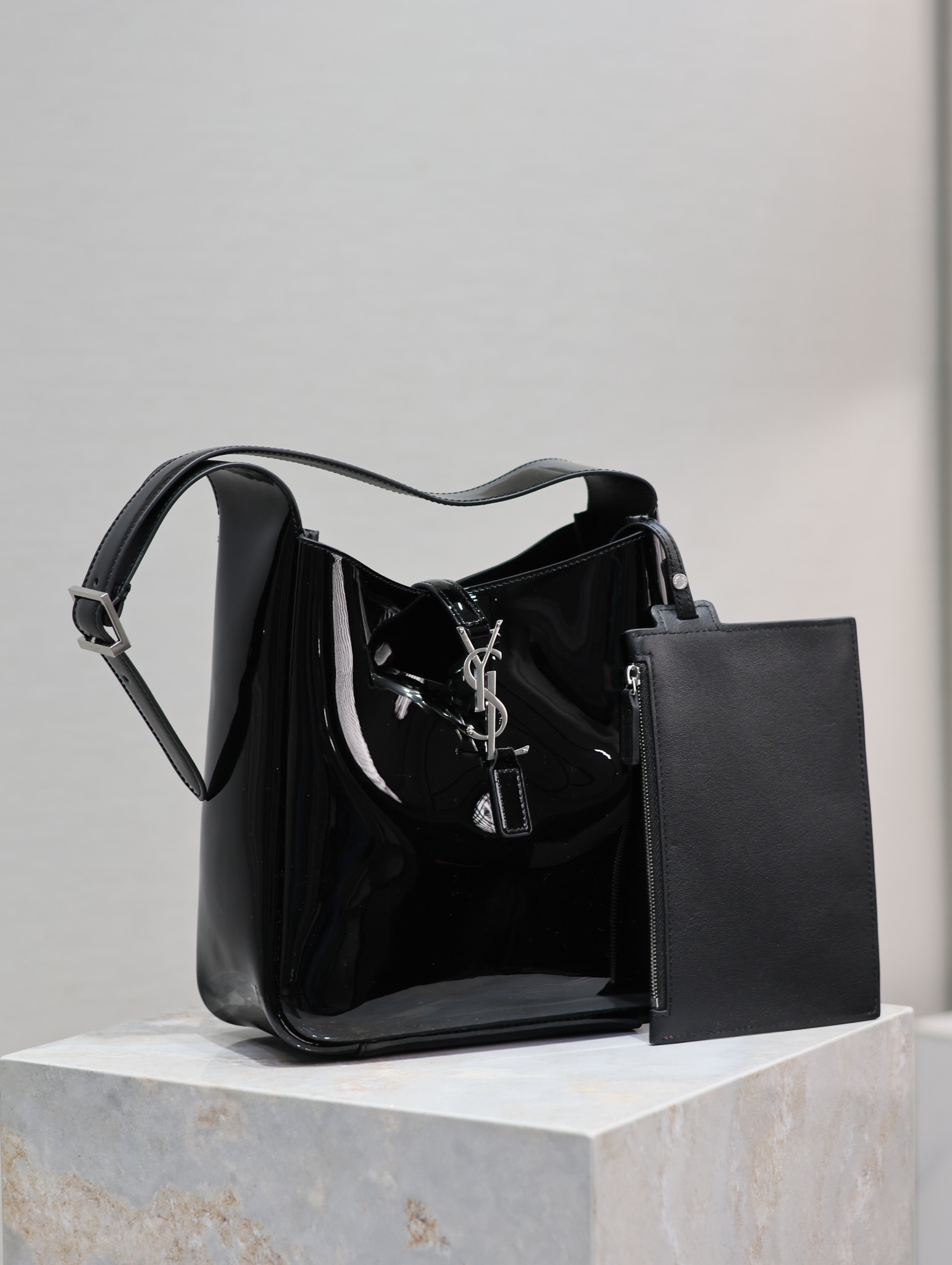 Y*L le5a7 vintage bag-23×22×8.5cm