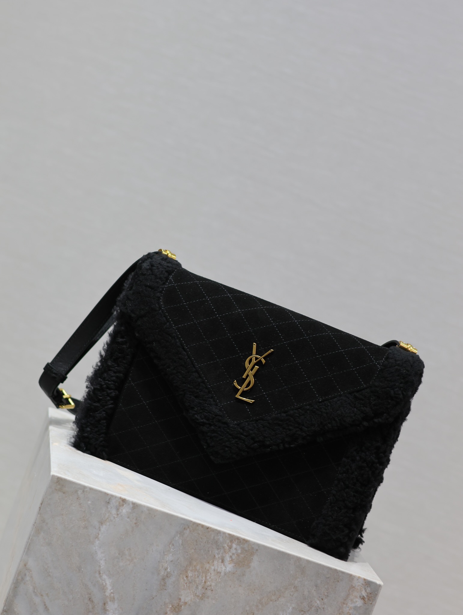 Y*L quilted grain envelope bag-26×18×5cm