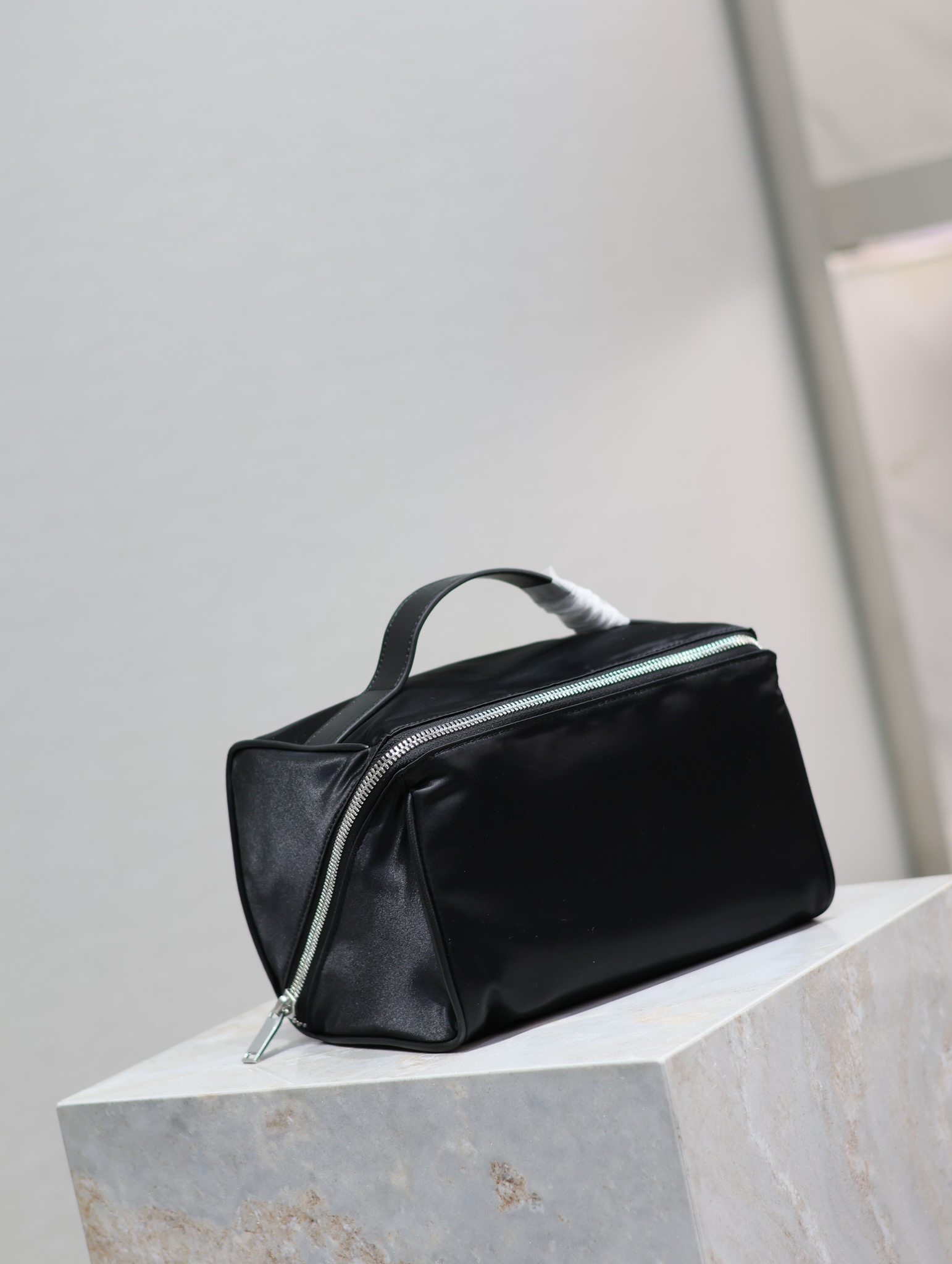 Y*L gaby cosmetic bag-21×13×13cm
