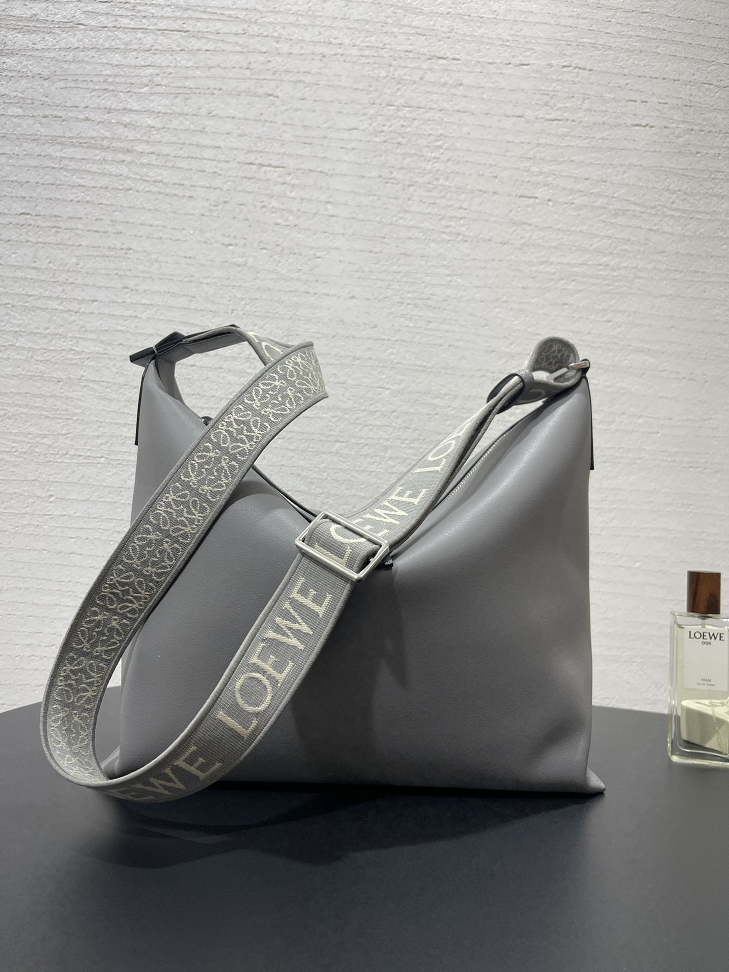 L0ew* cubi bag-43*29*13.5cm