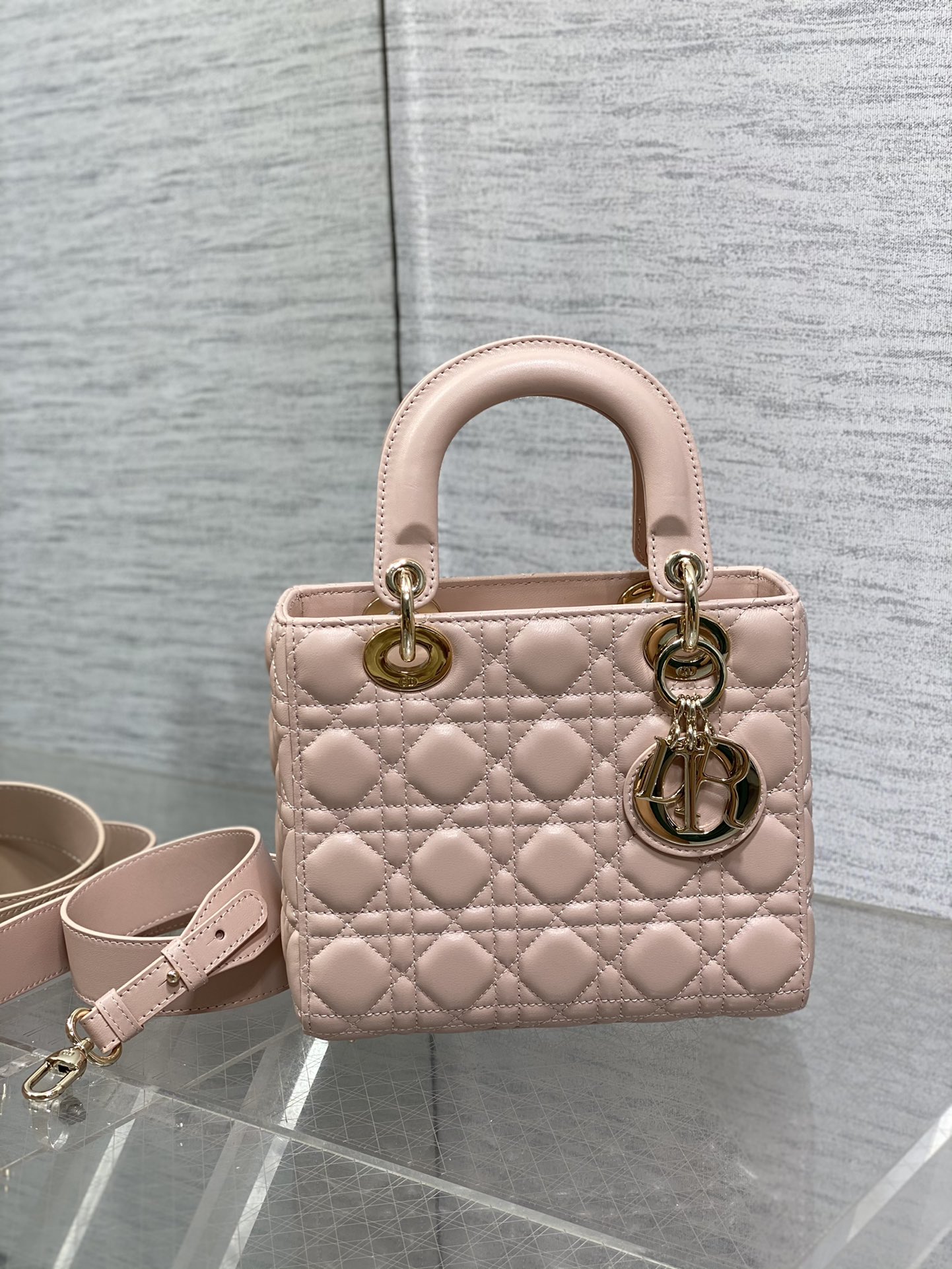 lady D*or bag-gold hardware-20*16.5*8cm
