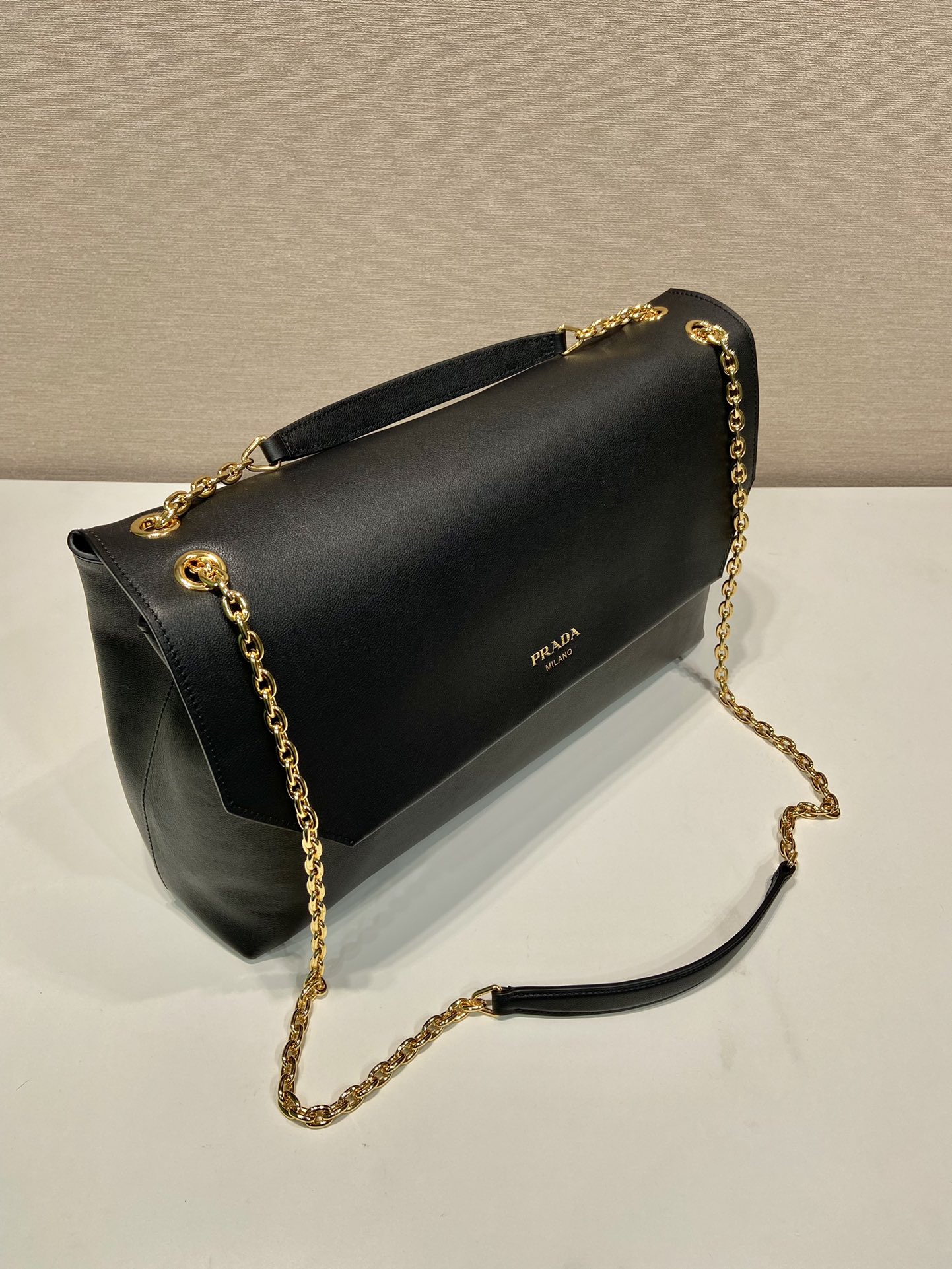 Pra*a1bd068 flap bag-38*23*12cm