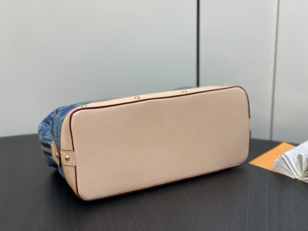 l0*is V*t0n cosmetic bag-m24317-27 x 18 x 9 cm