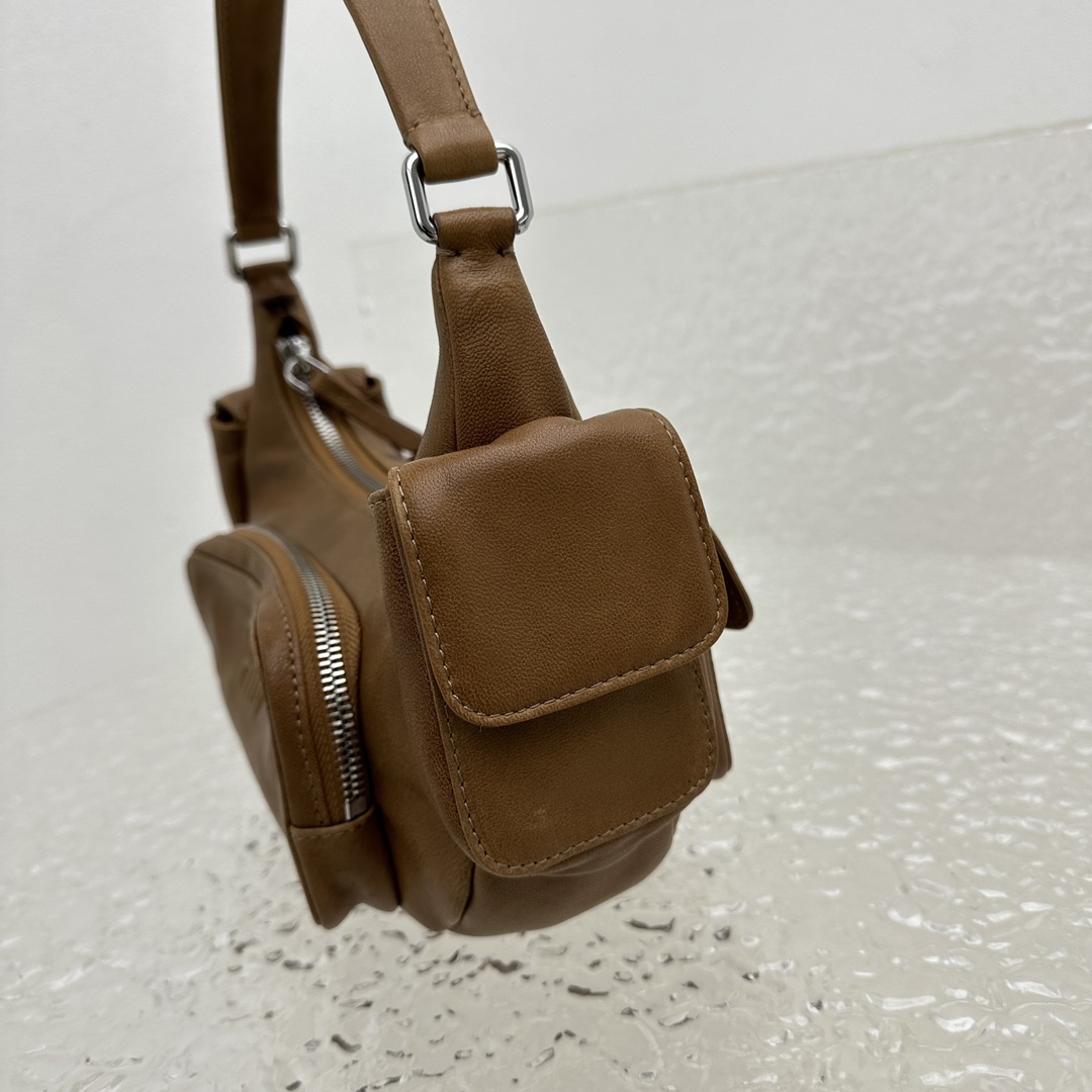 M*um*u vintage bag-21*6*12cm