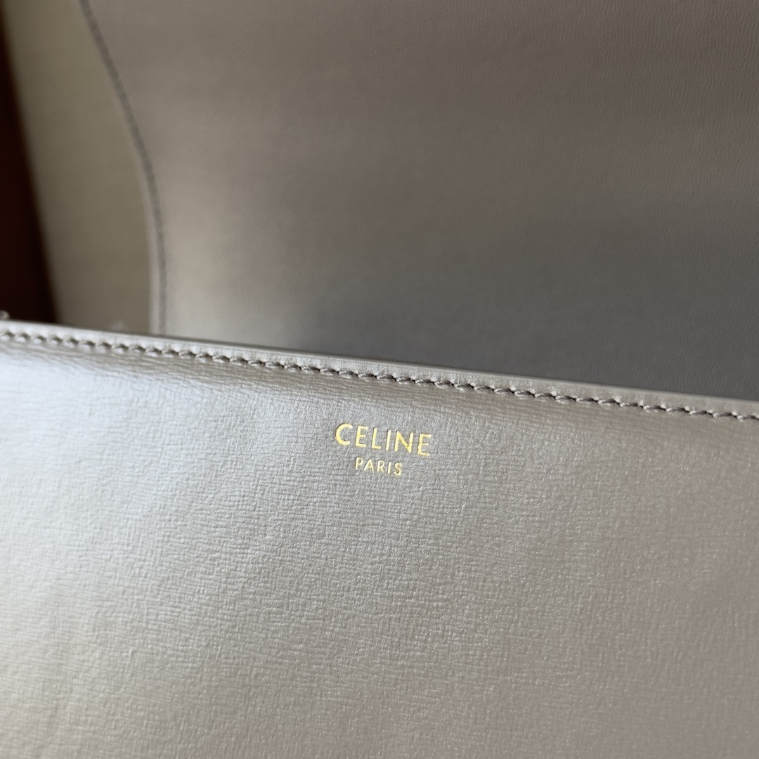 Celin Triomphe Shoulder Bag-22.5x16.5x7.5CM