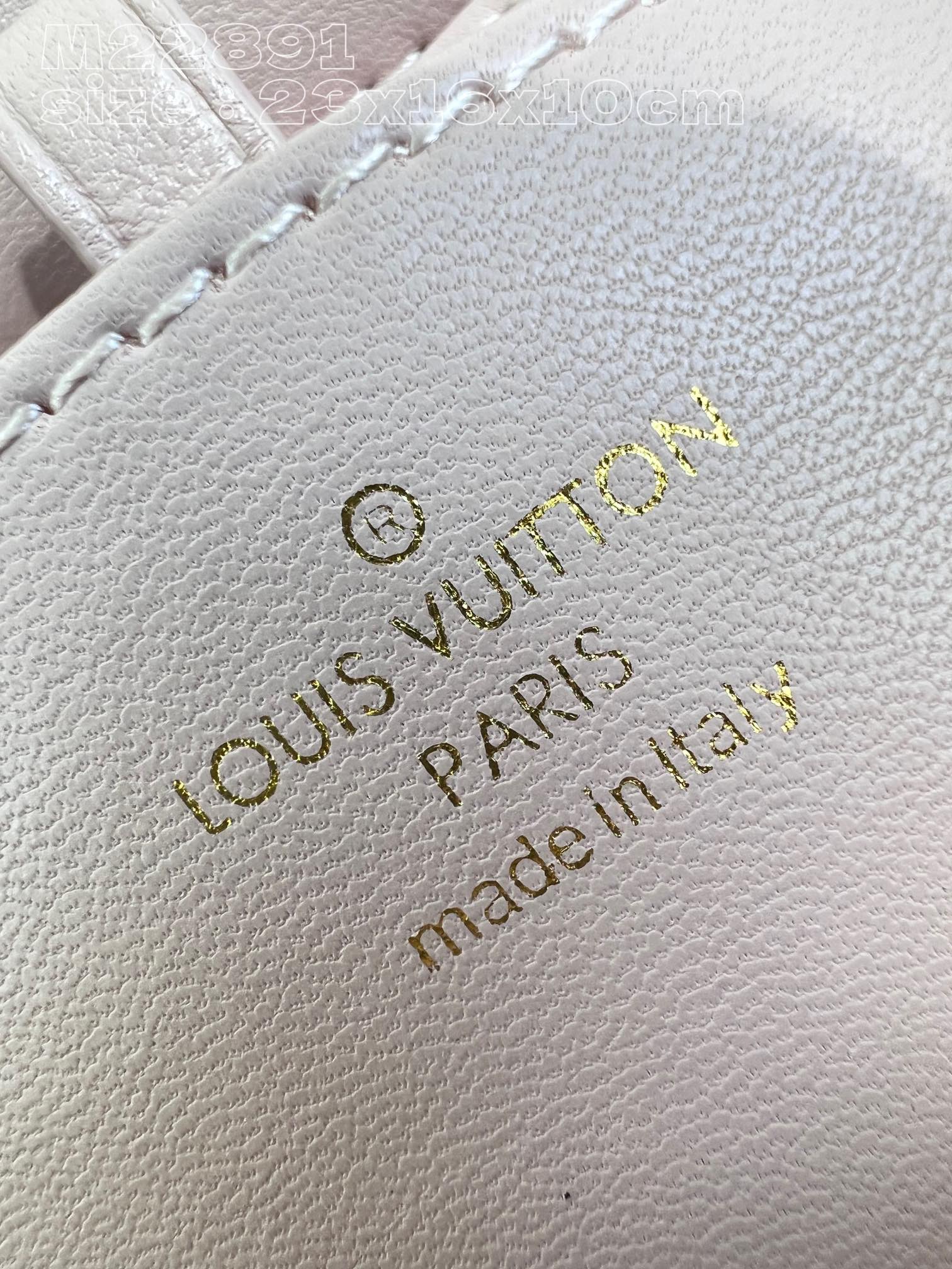 l0*is V*t0n go-14 bag-m22891-23.0 x 16.0 x 10cm