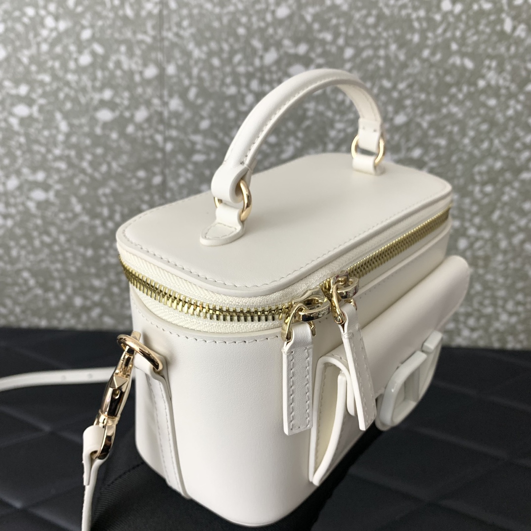 Va1e*ntin0 alentino garavani box bag-16.5*10*7.5cm