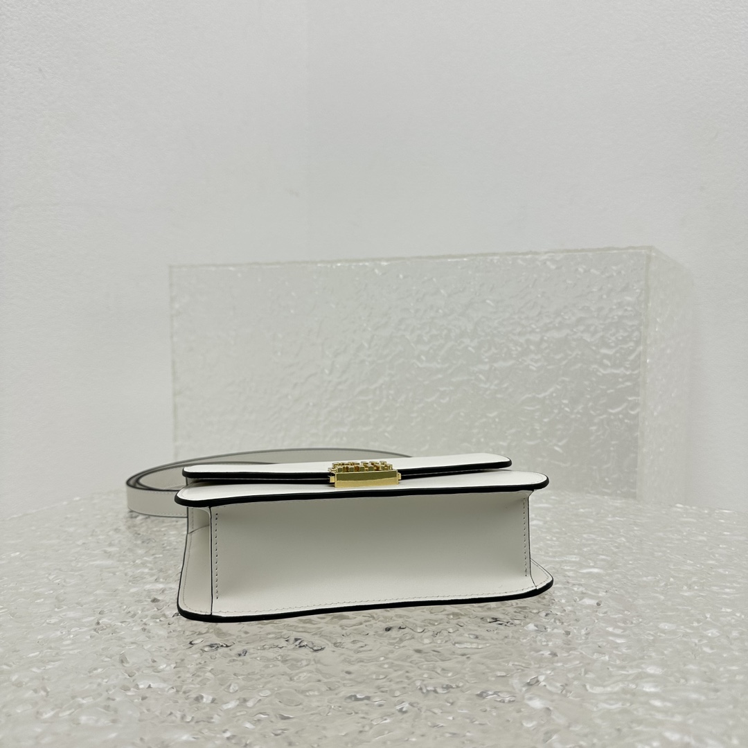 M*um*u box bag-20*13.5*5.5cm