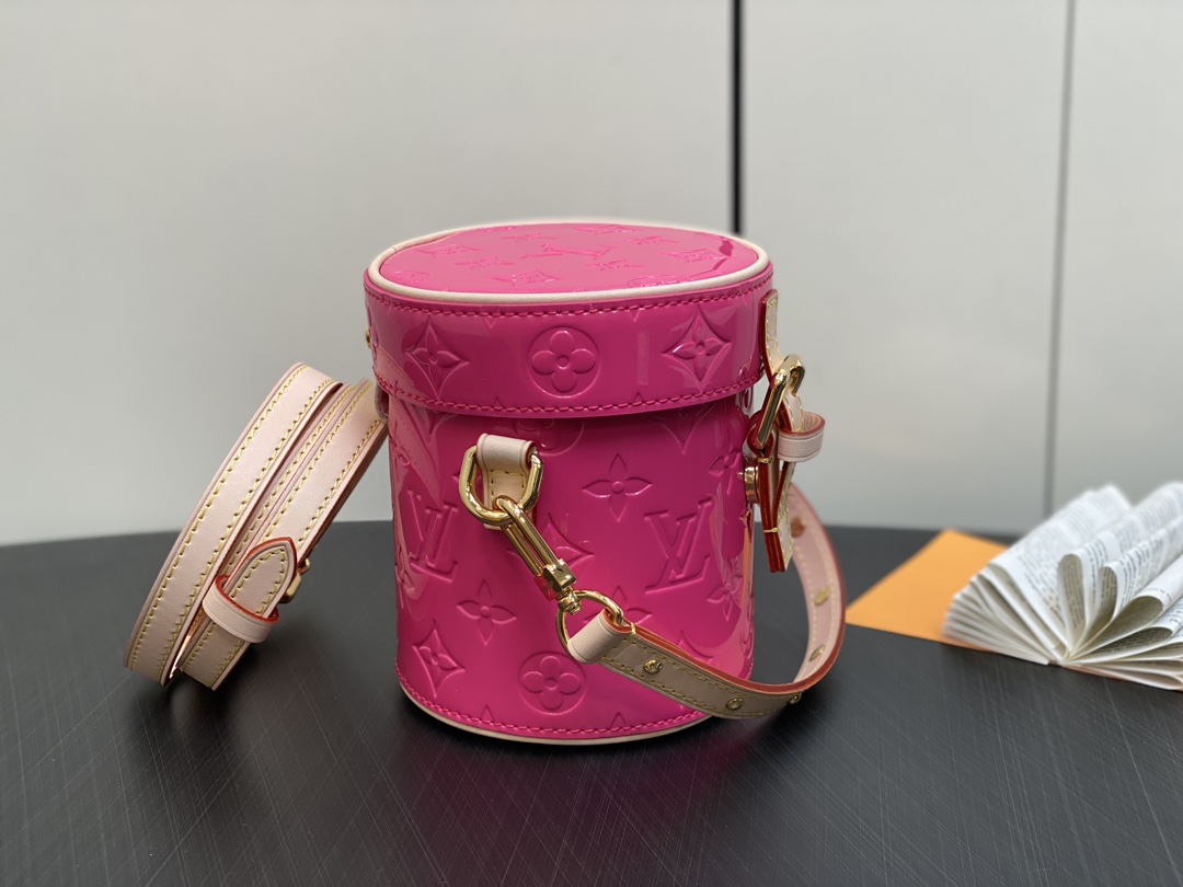 l0*is V*t0n astor bag m24099-12 x 14.2 x 12cm